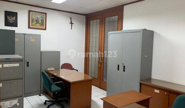 Rukan Graha Cempaka Mas Jakarta Pusat, Full Furnished, Ex Kantor, Kondisi Masih Bagus. 2