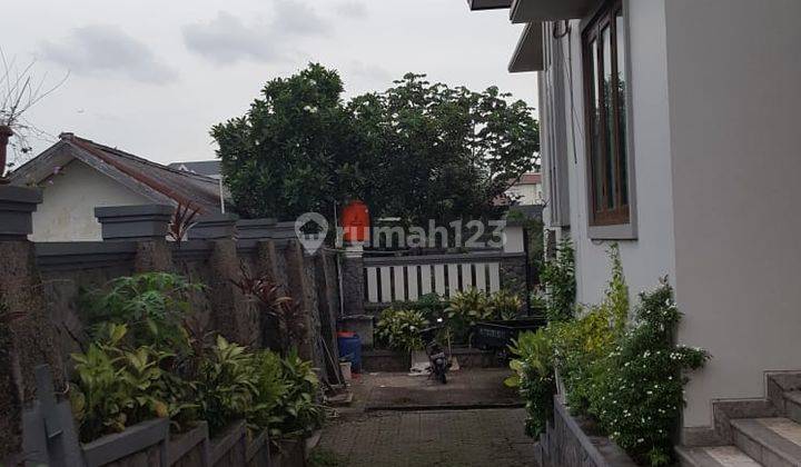 Rumah Hook di Kemang Timur Jakarta Selatan, 3,5lt, Ada Kolam Renang. 1