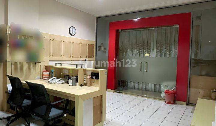 Ruko 4lantai, di Taman Palem Jakarta Barat, Sangat Terawat Dan Full Furnished. 2