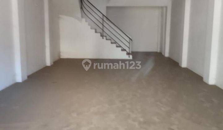 Ruko 3 Lantai di Pinggir Jalan Panglima Polim Jakarta Selatan, Dekat Mrt. 1