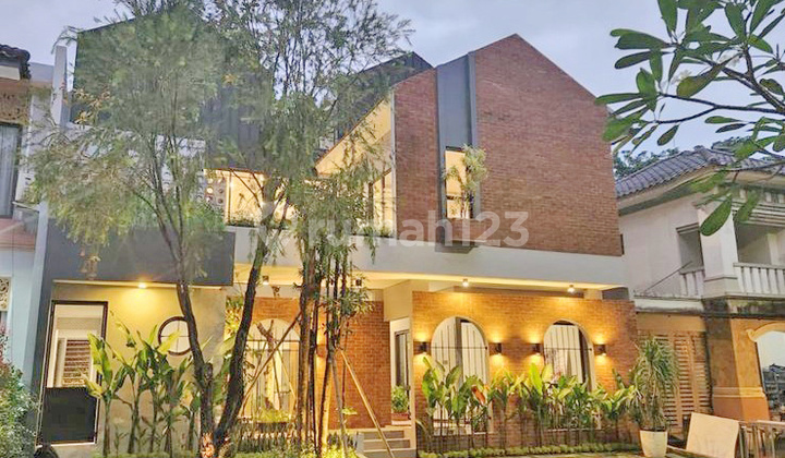 Modern 3-Story Residence in The Green BSD City – Strategic Location & Complete Facilities 2