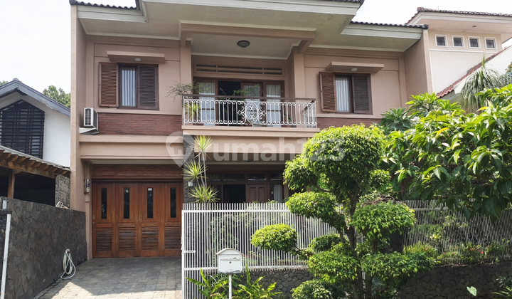 Rumah 2 Lantai Luas di Bintaro Sektor 2 - Lokasi Super Strategis