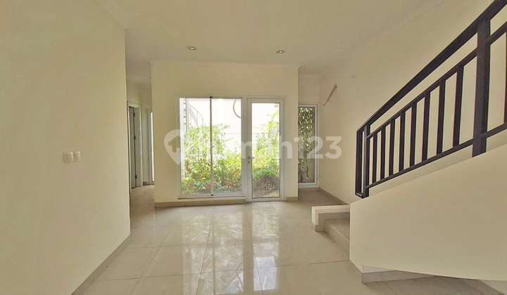 Rumah Modern dengan Fasade Cantik & Lingkungan Asri di Summarecon Bandung 2