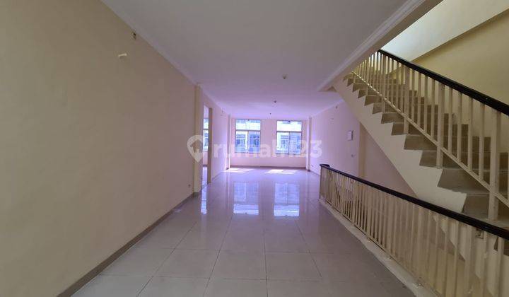Ruko Gandeng 2 Unit Siap di Pakai Harga Termurah Hanya 7m Nego greenlakecity