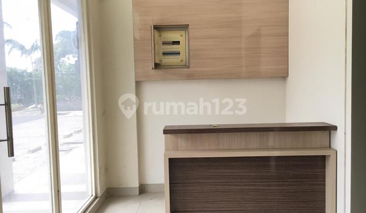 Main Street Shop House for Rent Furnished Low Price Green Lake City