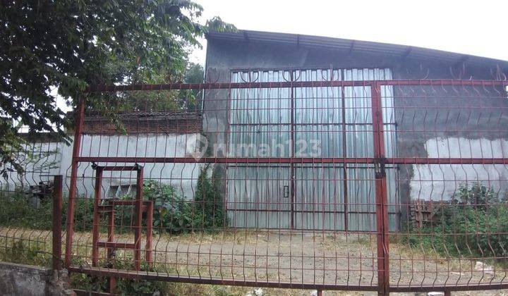 Gudang pinggir jalan raya akses kontainer dekat kawasan industri Ungaran 2