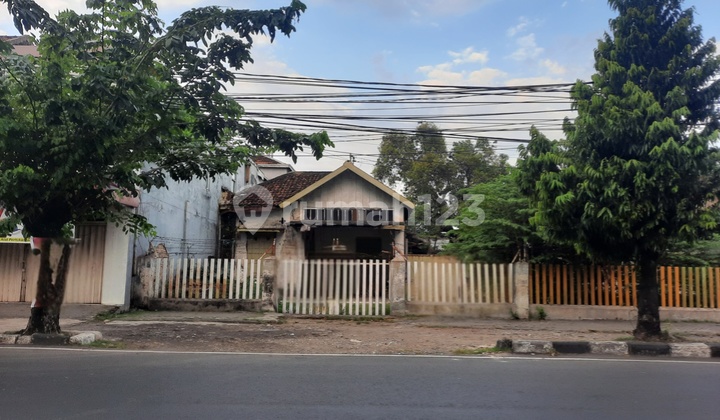 Rumah Kuno Tengah Kota Cocok Utk Resto Cafe