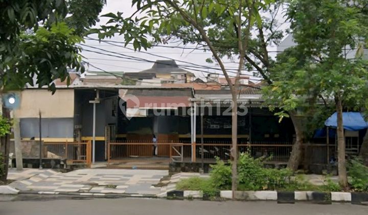 For Sale Ready-to-Use Commercial Space, 4 Office Rooms available for Rent on Wr Supratman, West Semarang.