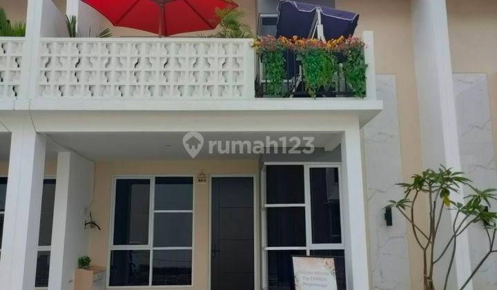 Rumah Dua Lantai  Lokasi Dekat ke Lippo & Gading Serpong  2