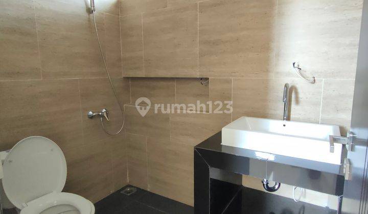 Rumah 2 Lantai Ready Stok Lokasi Strategis Ke Gading Serpong  2