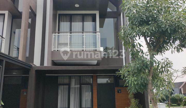 Rumah Dua Lantai Ready Stock Strategis ke BSD & Stasiun Kereta