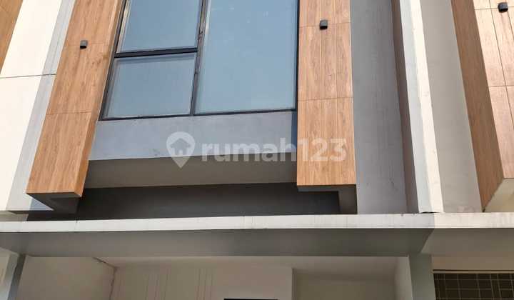 Dijual rumah baru dalam komplek, hanya sisa 1 unit, jalan 2 mobil , harga hanya Rp.1,5M an (NSH 158) 2