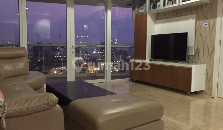 Royal springhill kemayoran apartment 3 bedrooms 196 meters cheap