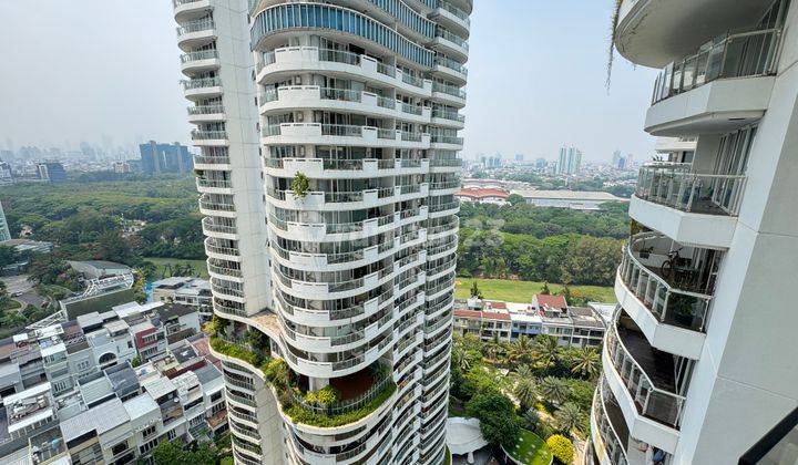 Apartemen Royale Springhill 3 Kamar 196 Meter Sudah Sertifikat 2