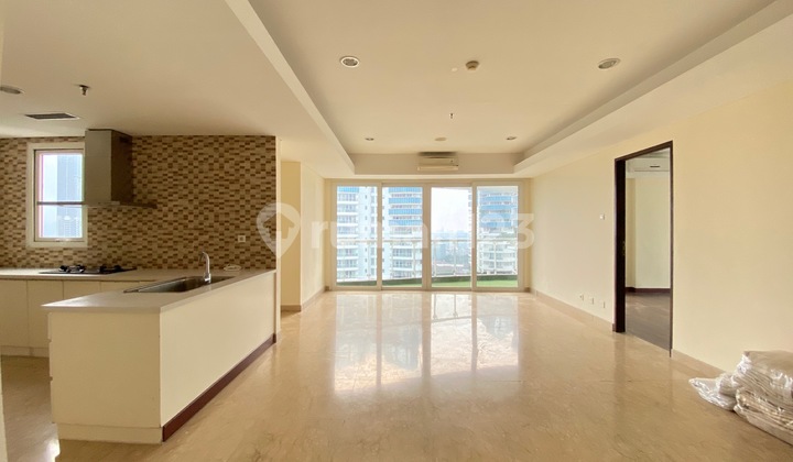 Apartment The Royale Springhill Residences 2 BR 165 Sertifikat