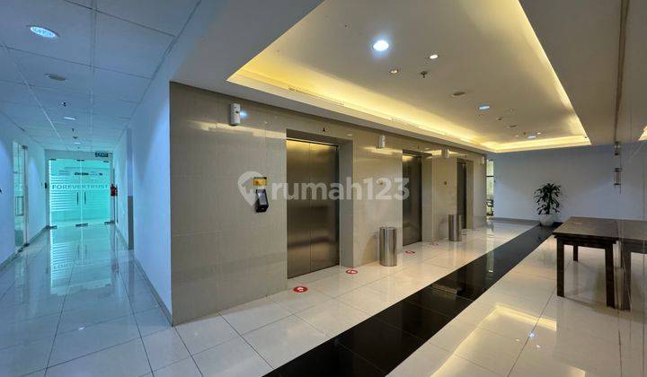 Sewa Office Springhill Kemayoran 137 Meter Furnish 2