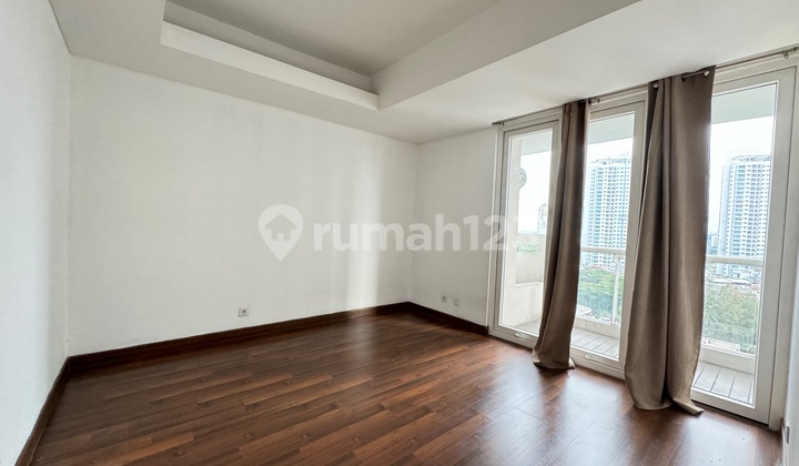 For Sale Royale Springhill Apartment 1 Bedroom Private Lift Cheapest 2