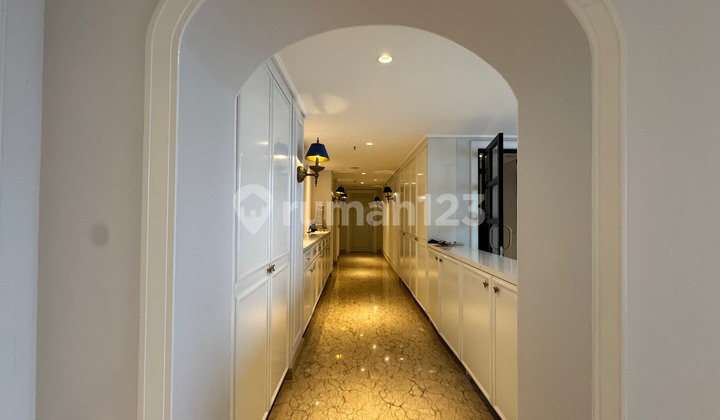 Apartemen penthouse royale springhill kemayoran 404m2 city view