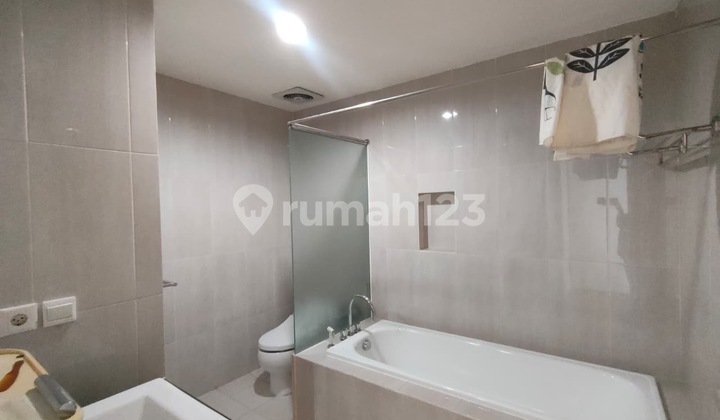 Apartemen royale springhill kemayoran 3 kamar 196 meter murah 2