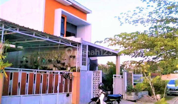 Dijual Rumah 2 Lantai Bagus di Karanganyar 1