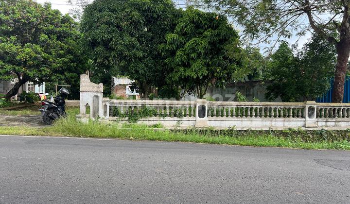 Strategic Land by the Main Road 760M2 Kerjo - Kemuning