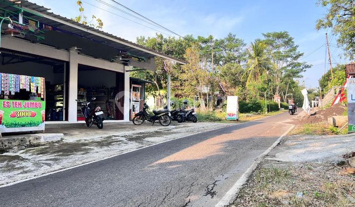 363m² House with Shop Bonus, Suitable for Residence & Business in Karanganyar 363m² House with Shop Bonus, Suitable for Residence & Business in Karanganyar
