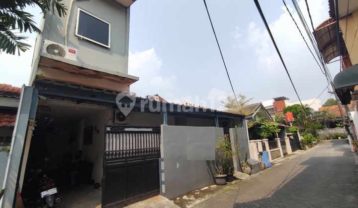 Kost Bagus 2 Lantai, Lokasi strategis di Cipadu 2