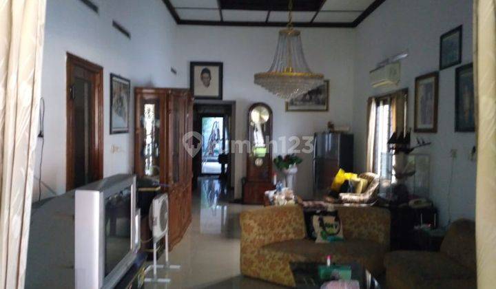 Rumah Pusat Kota Jl Blambangan Surabaya SHM  5