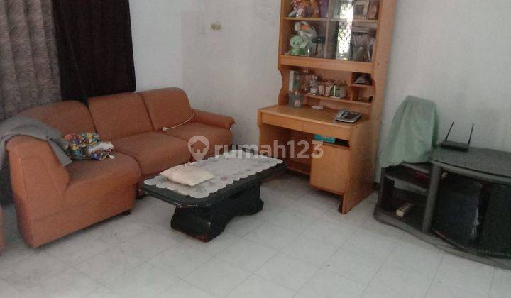 Jual Rumah Murah di Jalan Gembong 6 Kamar Tidur Hadap Utara  2