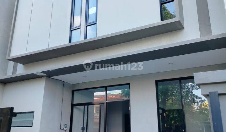 rumah modern baru siap huni di sawojajar malang hadap timur  1