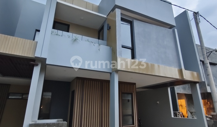 Siap Huni 10 Menit Tol Pamulang Pinggir Jalan Raya Siap Huni 10 Menit Tol Pamulang Pinggir Jalan Raya