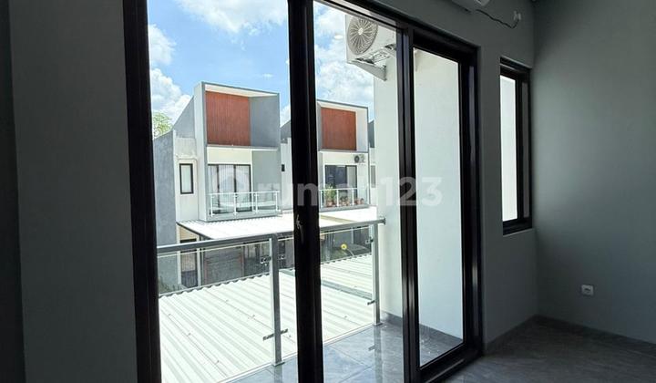 Rumah Siap Huni Dekat Bunderan Unpam Lokasi Strategis Rumah Siap Huni Dekat Bunderan Unpam Lokasi Strategis