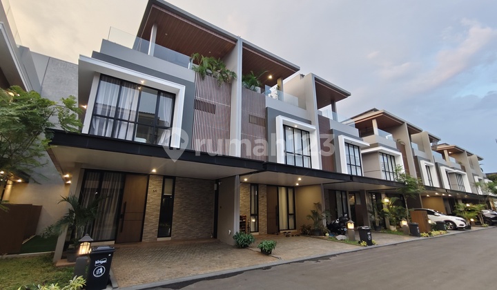Rumah Siap Huni 3 Lantai 10 Menit MRT Lebak Bulus Bebas Banjir Rumah Siap Huni 3 Lantai 10 Menit MRT Lebak Bulus Bebas Banjir