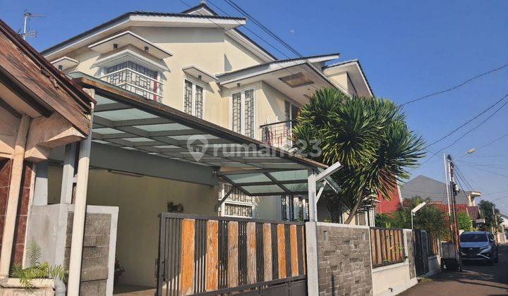 Rumah Lux Semi Furnished di Margahayu Permai Bandung 1