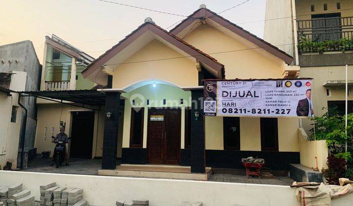 Rumah Dan Kost Dekat Terminal Codongcatur di Sleman, Yogyakarta 1