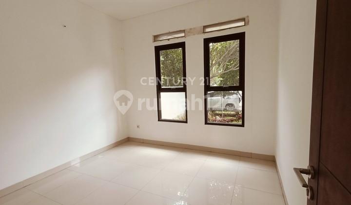 Comfortable 2-Story House in Batununggal Indah VIII 2