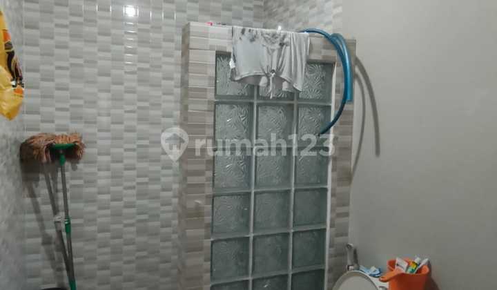 Shop House and Residential Area in the Strategic Region of Bandung City, Suniaraja Street. 2