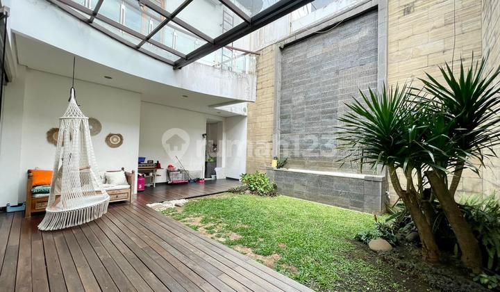 RUMAH LUX SEMI FURNISHED SAYAP SUTAMI 2