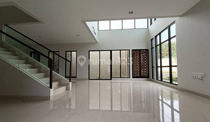 RUMAH INVESTASI CLUSTER EMILY SUMMARECON BANDUNG LEBAR MUKA 12 MTR 1