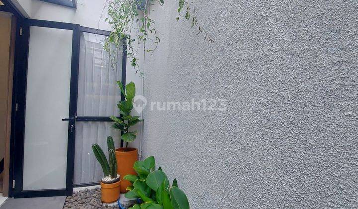 Rumah Full Furnished kota baru parahyangan, lokasi sangat strategis siap pakai 2