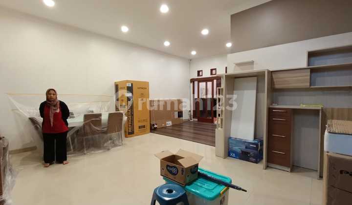 Minimalist 2-Story House in Batununggal, One-Way Gate, 2 Floors Fully Furnished 2
