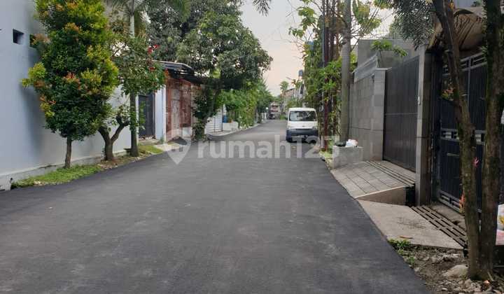 For Sale Minimalist House in Bkr Complex near Tegal, Spacious 2