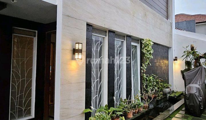 Dijual Rumah Lux Mainroad Komplek Margahayu Soetta Jalan Lebar