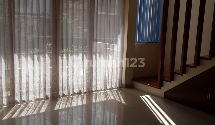 Disewa Rumah Bagus 2 Lantai Cluster Geger Kalong Dekat Upi 2
