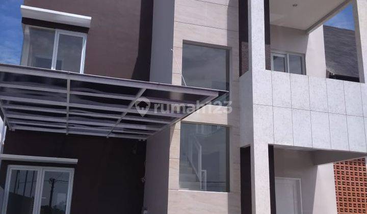 Disewa Rumah Bagus 2 Lantai Dalam Cluster Dekat Sarijadi Polban