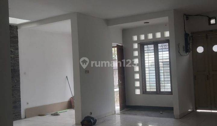 Disewa Rumah Premium Location Sayap Cipaganti Cihampelas  2