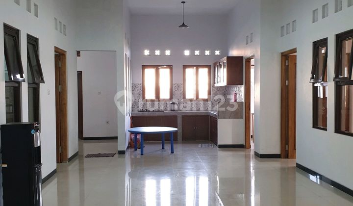 For Rent New 4 Bedroom Furnished House in Sarijadi Complex Near Setra Sari Mall