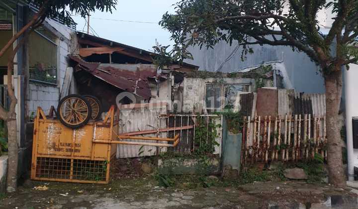 Dijual Murah Rumah Lama Sarijadi Dekat Setra Duta Akses 3 Mobil 2