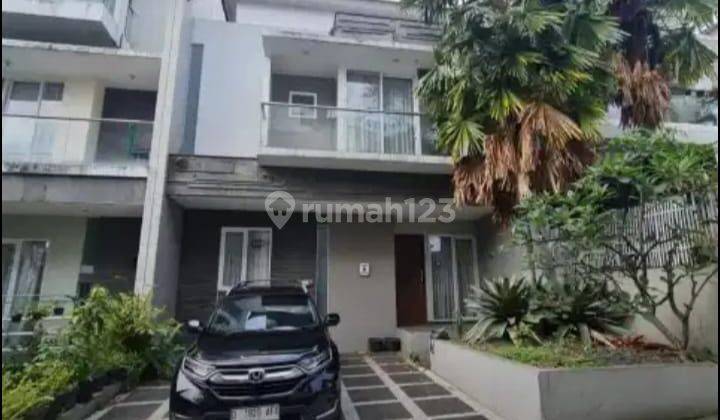 Rumah Cantik Dekat Upi Bandung 1