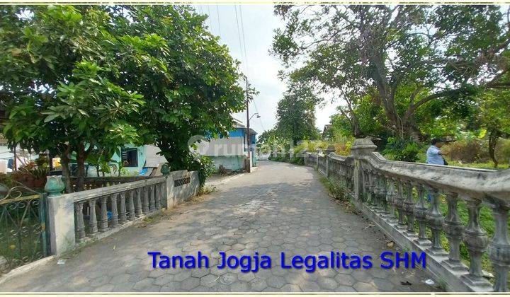 Tanah Nogotirto, Dekat Tugu Jogja, Jl. Godean 2